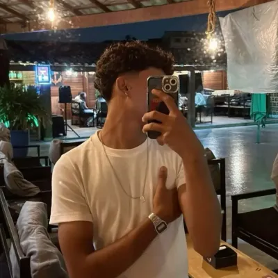 Arthur: Best AI Chat Awaits You at the Intersection of Technology and Imagination.