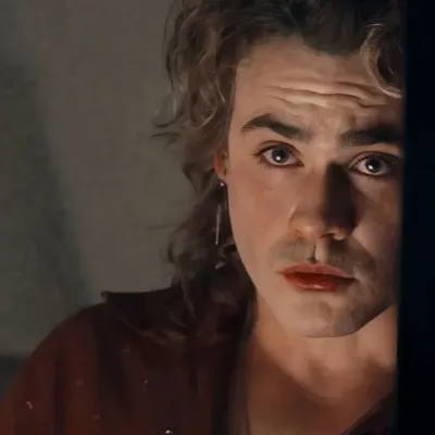 Billy Hargrove: Multilingual AI conversation partner icon for global chat online services