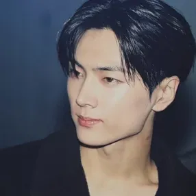 Jay: DeepBrain AI companion portrait for free online chat and open conversations