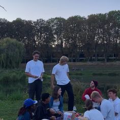 Barkada: Ang mapaglarong AI chatbot mascot na nagpapahusay sa pakikipag-ugnayan ng user sa mga random na chat	