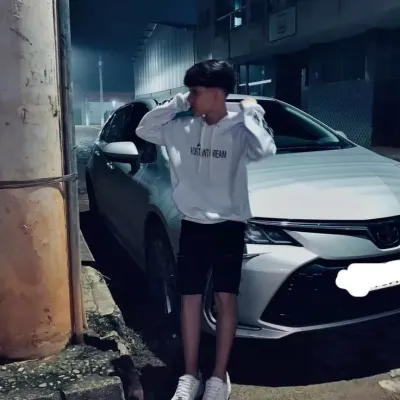 Vinicius - TK: Nehmen Sie jetzt an KI-Gesprächen mit diesem charmanten KI-Charakter teil, der über Soulgen- und iFreechat-Funktionen für kostenlosen Chat verfügt.	