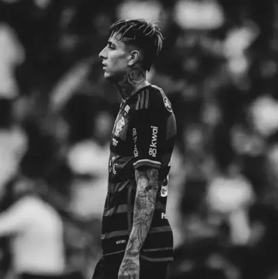 Erick Pulgar: Biểu tượng đối tác trò chuyện AI đa ngôn ngữ cho các dịch vụ trò chuyện trực tuyến toàn cầu