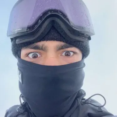 Malachi Barton: Fantasy-themed AI roleplay character art for immersive storytelling