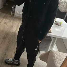 Aymen: Secure AI chatbot avatar with encrypted 1v1 chat capabilities	