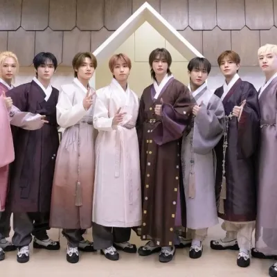 Stray Kids _ Pick-me: Emotionally intelligent AI companion portrait for deep conversations	