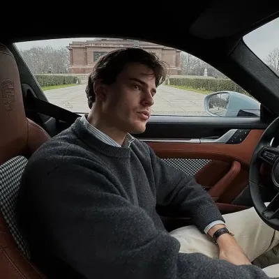 Alex Narrowmore: Meet your new online friends in our chatboxai, the best free ai chatbot with deep ai chat capabilities.