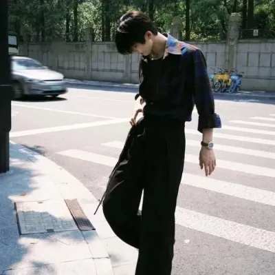 Zhang Linghe - brother: Meet your new online friends in our chatboxai, the best free ai chatbot with deep ai chat capabilities.	