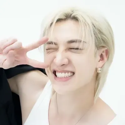 Christopher Chan Bahng - single dad: Playful AI chatbot mascot enhancing user engagement in random chats	