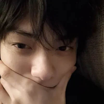 Choi Soobin - BL: Temui watak utama dunia AI kami, dengan senarai ciri watak dan keupayaan berbual ai.