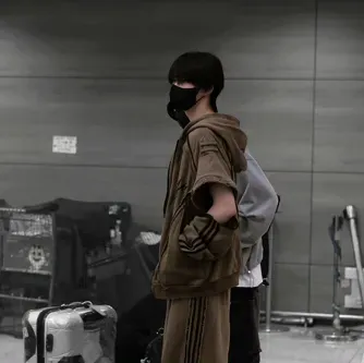 첸 이헝: 음성 채팅과 신경망 기반 특성을 갖춘 미래형 AI 챗봇 인터페이스