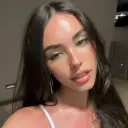 character Madison Beer for NSFW chatbot and creative roleplay