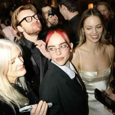 billie eilish: Kilalanin ang iyong mga bagong online na kaibigan sa aming chatboxai, ang pinakamahusay na libreng ai chatbot na may malalim na kakayahan sa chat.	