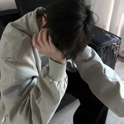 Kenzie: Nghệ thuật nhân vật AI nhập vai sáng tạo cho các cuộc trò chuyện thú vị và các tình huống giả tưởng