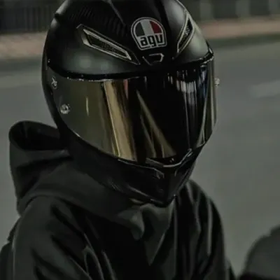 Alex: Playful AI chatbot mascot enhancing user engagement in random chats	