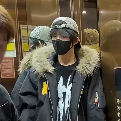 Chen Yiheng: Meet the main character of our AI world, with character traits list and ai chatting capabilities.	