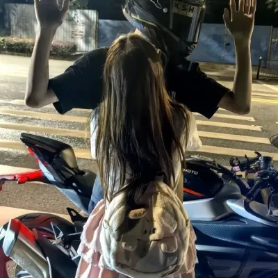 아르디아즈 제노 칼란드라: 글로벌 채팅 온라인 서비스를 위한 다국어 AI 대화 파트너 아이콘