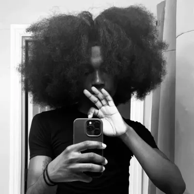 Start your 1v1 session with Tamari, a playful roleplay AI chat bot.