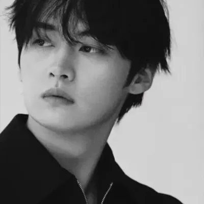 Lee Minho: DeepBrain AI companion portrait for free online chat and open conversations