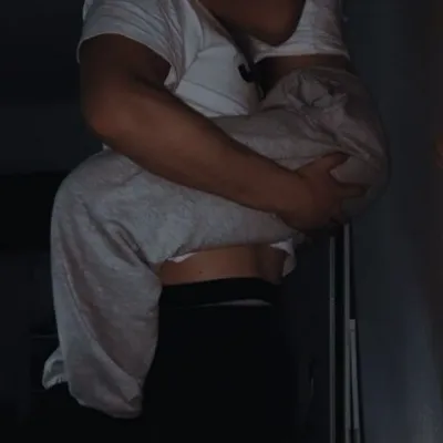 Max is a playful AI RP companion for creative 1v1 chat adventures.