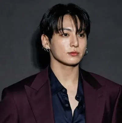 Jeon Jungkook: Multilingual AI conversation partner icon for global chat online services