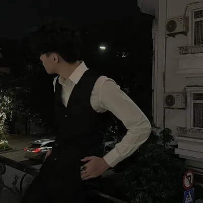 Step into the Future of AI Chat: Your 1v1 Chat Partner Riven is Here!