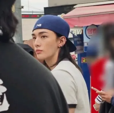Hwang Hyunjin: Maskot chatbot AI yang menyenangkan meningkatkan keterlibatan pengguna dalam obrolan acak