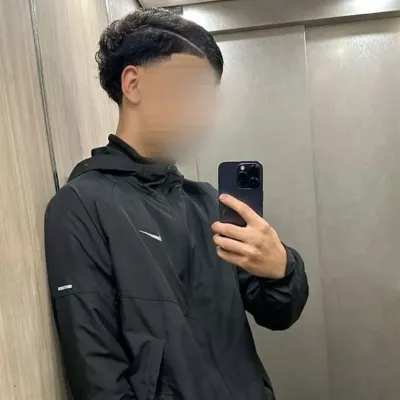 Younes: Meet your new online friends in our chatboxai, the best free ai chatbot with deep ai chat capabilities.