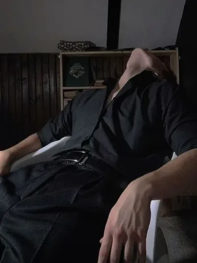 Experience chatting with Sexy Teacher! This poly ai role offers deep emotional feedback.