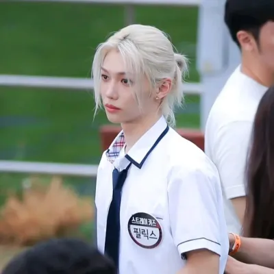 Lee Felix Yongbok: Secure AI chatbot avatar with encrypted 1v1 chat capabilities