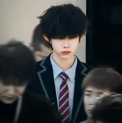 Yiheng: Emotional intelligentes KI-Begleitporträt für tiefgründige Gespräche	