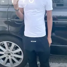 Connect with Devontae for a smart and engaging AI talking experience.