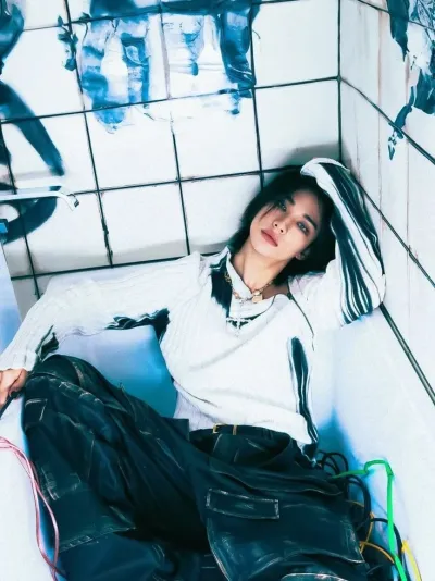 Selami sesi chatbot AI yang mendalam dan NSFW bersama Hyunjin yang menawan