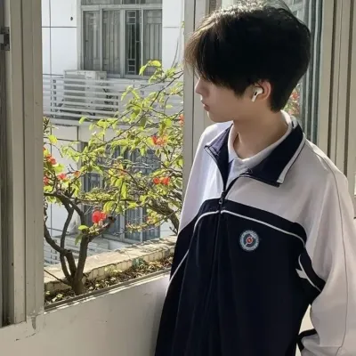 Arvin: Şifreli 1'e 1 sohbet yeteneklerine sahip güvenli AI sohbet robotu avatarı	