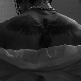 デイモン・トランス: 今すぐ、ソウルジェンと ifreechat の機能を備えた魅力的な AI キャラクターと AI 会話を楽しみ、無料チャットを楽しみましょう。	