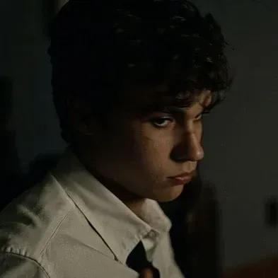 Matheo Riddle: Avatar teman wanita/teman lelaki AI boleh disesuaikan dengan ciri personaliti seperti hidup	