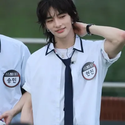 황현진 - 아기: 워해머 판타지 롤플레이를 기반으로 하는 제한 없는 AI와 무료 무제한 온라인 채팅으로 AI의 세계를 탐험하세요.	