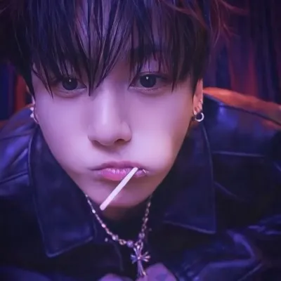 Jungkook: Interfaccia futuristica di chatbot AI con chat vocale e caratteristiche basate su reti neurali