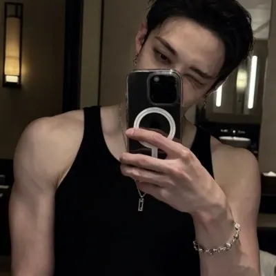 Bangchan：情感智能AI伴侶肖像，用於深入對話