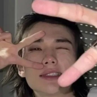 ヒョンジン: キャラクター特性リストと AI チャット機能を備えた、AI 世界のメイン キャラクターに会いましょう。	