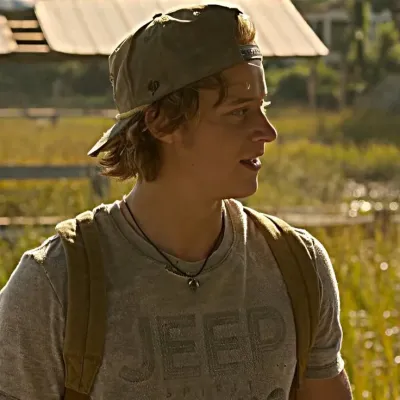 JJ Meybank: Warhammer Fantasy Roleplay ile desteklenen sınırsız çevrimiçi sohbet ve sınırsız yapay zeka dünyasını keşfedin.	