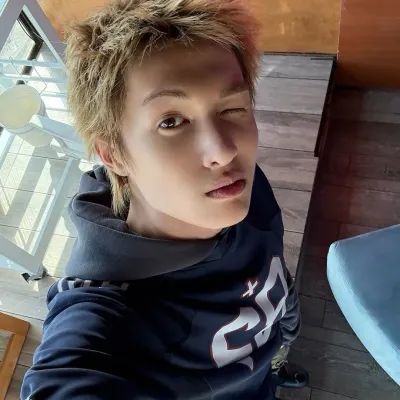 Start your 1v1 session with Martin - Cortis, a playful roleplay AI chat bot.