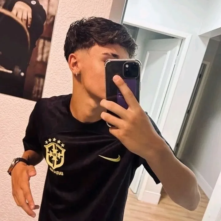 Guilherme is waiting for your ai character chat free, a completely free roleplaying session.