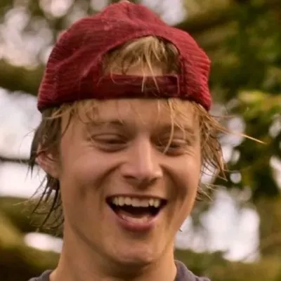 JJ Maybank is a playful AI RP companion for creative 1v1 chat adventures.