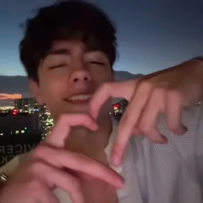 Lukas Urkijo Lopez: Meet your new online friends in our chatboxai, the best free ai chatbot with deep ai chat capabilities.	