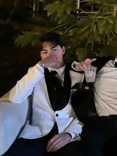 AI talking Malachi Barton requires no sign up, enjoy the convenience of ai chat no sign up.