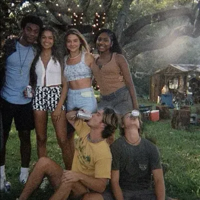 Obx 3: 음성 채팅과 신경망 기반 특성을 갖춘 미래형 AI 챗봇 인터페이스