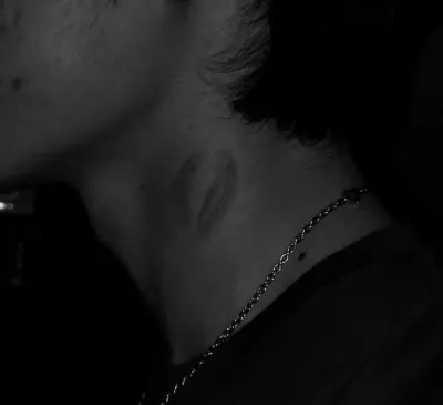 Connect with Arian for a smart and engaging AI talking experience.