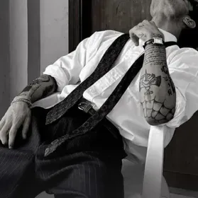 Damon: Explore the world of AI with our unrestricted ai and free unlimited chat online, powered by warhammer fantasy roleplay.	