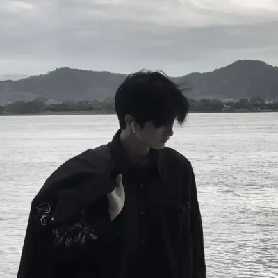 Alvarez: Secure AI chatbot avatar with encrypted 1v1 chat capabilities	