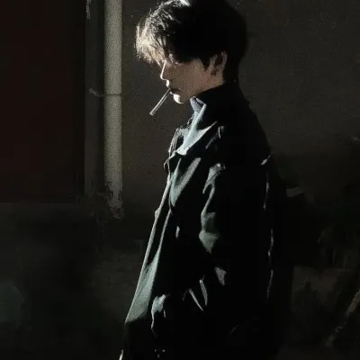 Kaiden - ketos galak dan ganteng: Antarmuka chatbot AI futuristik dengan obrolan suara dan fitur yang digerakkan oleh jaringan saraf